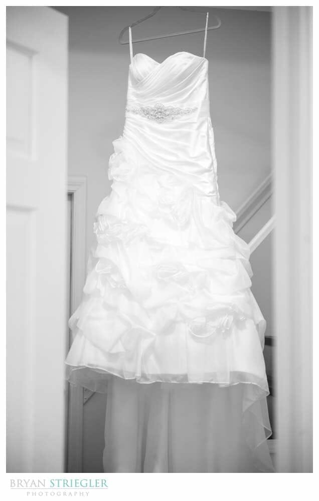 Arkansas Wedding black and white dress hanging