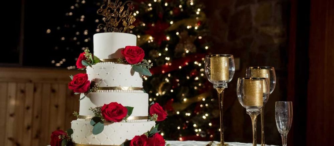 Beauty-and-Beast-wedding-cake